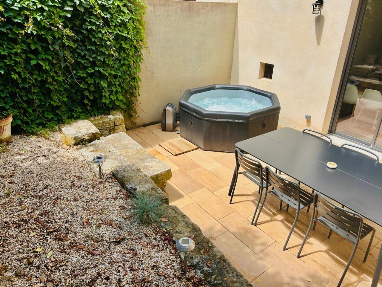 Maison De Village Barbentane Avec Spa Zewnętrze zdjęcie